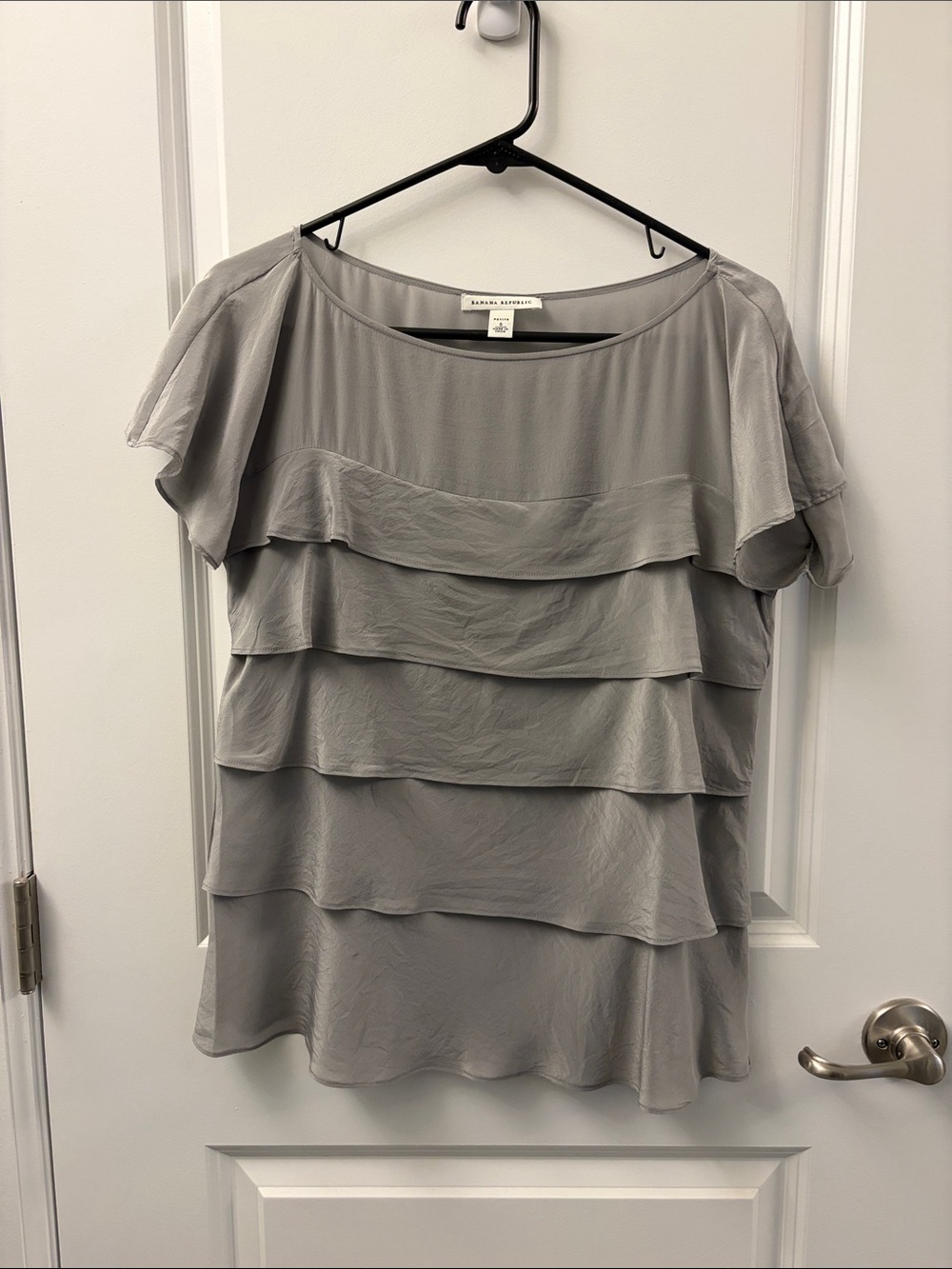 Banana Republic Light Gray Tiered Flutter Sleeve Blouse